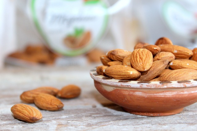 ALMOND 100 G